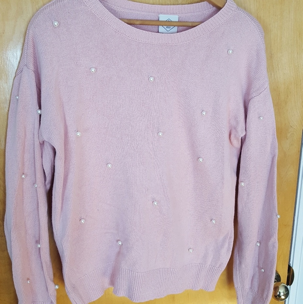 St. John's Bay pink sweater with pearl accents